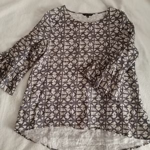 100% Linen John Mark pullover blouse, bell sleeves, pleated back, Medium